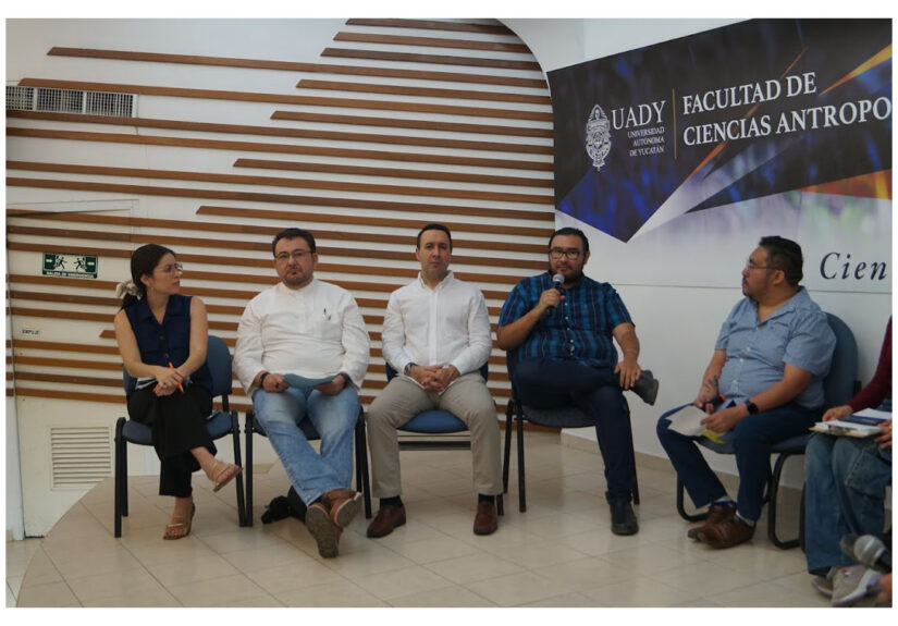 Coloquio Historiadoras e Historiadores Egresados uady_121