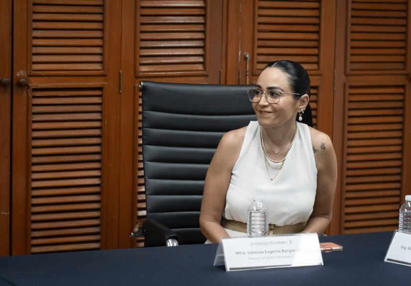 Conferencia de prensa futbot2