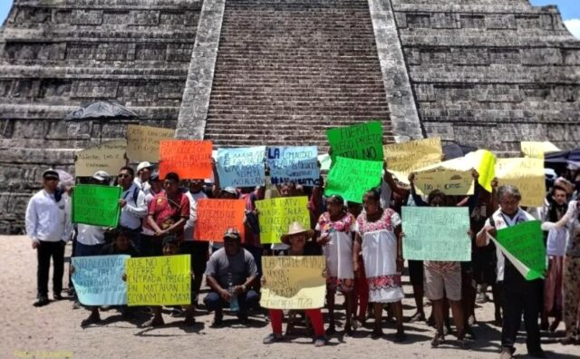 vendedores-ambulantes-se-han-apoderado-de-chichen-itza-e1779502430499